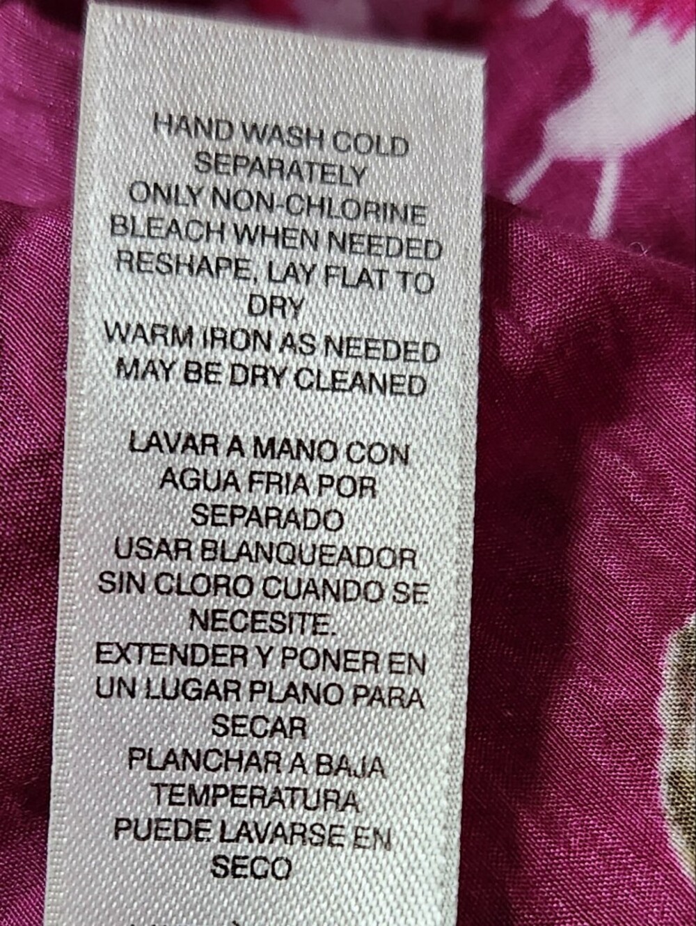 White House Black Market Floral Button-Front Blouse in Magenta Cotton/silk - Picture 8 of 8